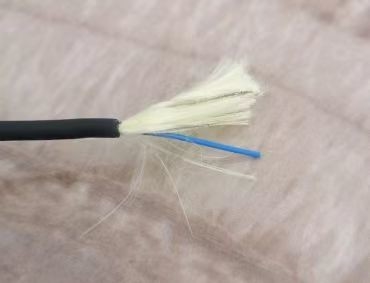Mexico / North America 3.0mm TPU 800N YOFC Optical Fiber GJYFJU-1B6b3 Aramid Yarn Jacket Material for Indoor and Outdoor