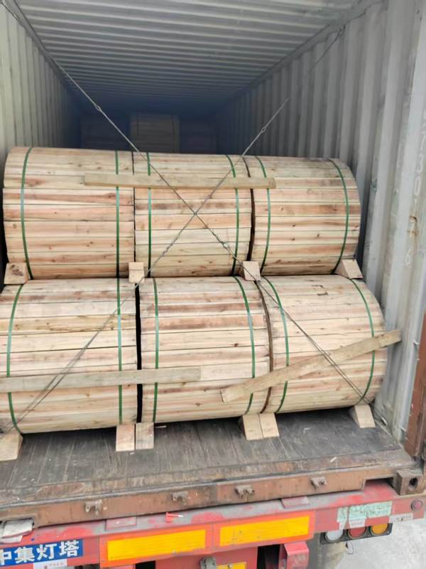 ADSS Fiber Optic Cable with Non-Metallic Reinforcing Member, Loose Tube Type, and Polyethylene Outer Sheath for Power Pole Erection