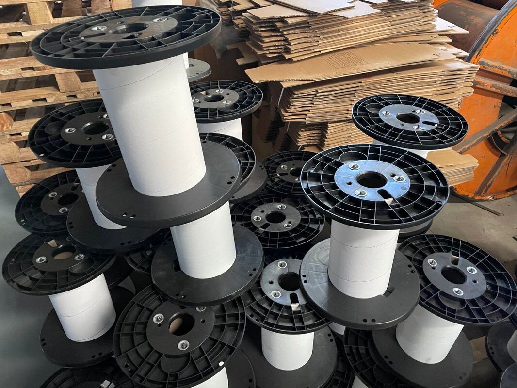 G657A2 Outdoor Aerial Fiber Optic Cable with Confidential Coating and Crush Resistance Around 60-70N