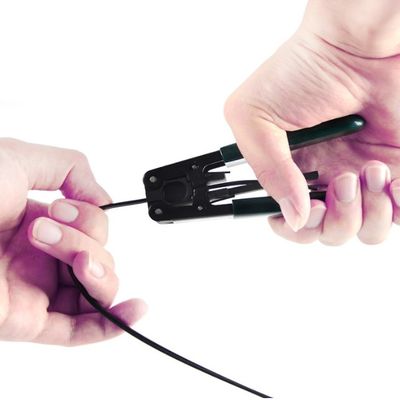 Black LSZH Aramid Yarn Ftth Indoor Drop Cable , 1 Core Gjxh Cable